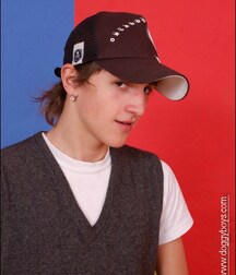 Gay Porn Tube BlackFive Teen Boys 61e0e06e55c01.jpg