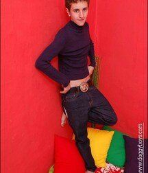 Gay Porn Tube BlackFive Teen Boys 61e0e1fd1899e.jpg