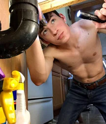 Gay Porn Selfie Tube Devin Holt Teen Shows His Body