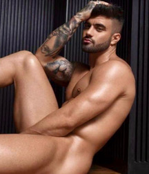Gay tube gym men 1 600f0c9a1e53e.jpg