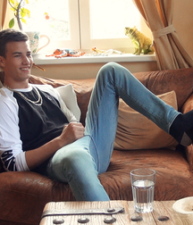 Gay tube teen studs beauty body and cocks hard 60be779393e38.jpg
