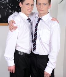 Gay porn tube young bareback twinks 60da264f446d8.jpg