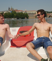 TWINKS HOT NUDE GAY PORN
