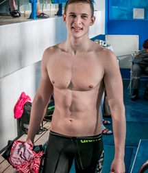 TWINKS IN POOL TWINK TUBE 60fc517f686d2.jpg