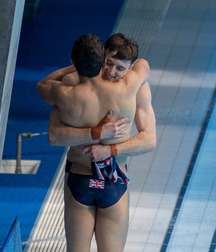TWINKS IN POOL TWINK TUBE Athletes 6106d82e82ae9.jpg