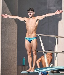 twinks swimming tube shirtless 6106d88a99791.jpg
