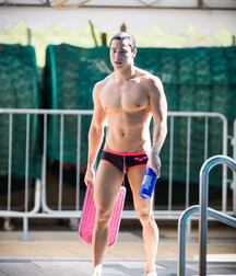 twinks swimming tube shirtless 6106d8a2a97bc.jpg