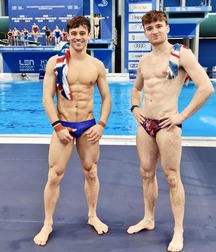 TWINKS SPEEDO SUMMER TUBE BOYS 6106d8e56ab4f.jpg