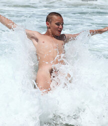 GAY PORN TWINKS BIG COCK HARD 611c12555b724.jpg