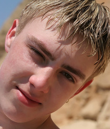 Twinks having it big boys porn 611d66738da5a.jpg