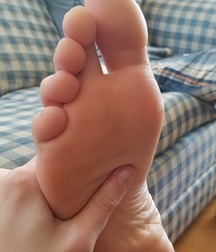 BOYS BAREFOOT GAY BOYS PORN 61223cb4063ad.jpg