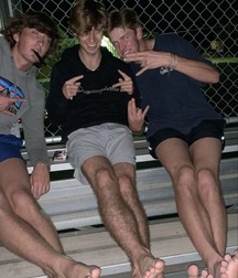 BOYS BAREFOOT GAY BOYS PORN 61223cb9ce669.jpg