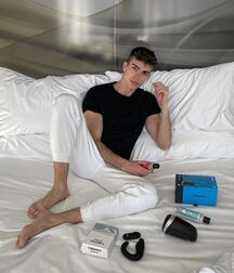 Twinks barefoot twink tube boys nude 614b36ab73d7d.jpg