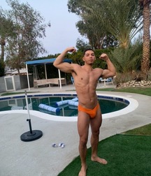 Twinks barefoot twink tube boys nude 614b36b572034.jpg
