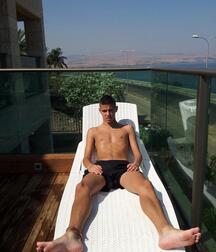 Twinks barefoot twink tube boys nude 614b36bb1eb9f.jpg
