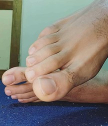 Twinks barefoot twink tube boys nude 614b36be997a3.jpg