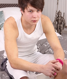 Young cock hard gay porn 614cc635849aa.jpg