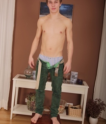 Twinks prefect dick gay porn 614e13473b78c.jpg
