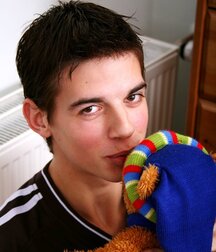 Beauty young cock hard gay porn 6161efe44d048.jpg