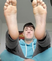 Gay porn teen boys barefoot 616a98a2bca71.jpg
