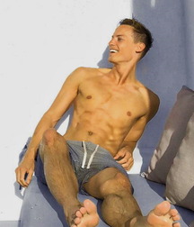 Gay porn slurp feet boys 616a9951d9321.jpg