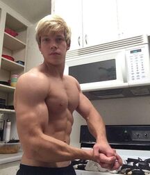 Hot Guy: James 5fefe9d1b417e.jpg