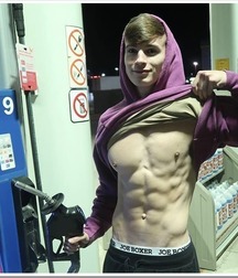 Hot Guys 3 5fff889a416a5.jpg