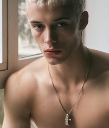 Hot Guys 3 5fff88ab7206d.jpg