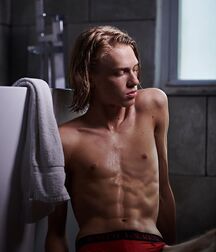 Hot Guys 6 6010ecd275d4b.jpg
