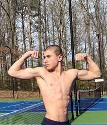 Hot Guys 10 60bb121e8abea.jpg