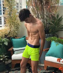 Hot Guys 10 60bb122084426.jpg