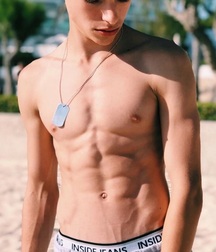 Hot Guys 12 60c646e7d0e2b.jpg