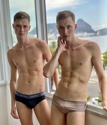 Hot Guys 12 60c6473975b6c.jpg