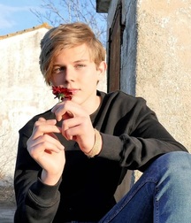 Hot Guys 12 60c64758eea6d.jpg