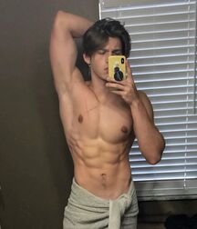 Hot Guy: Chase 60e7845e80ff5.jpg