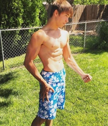 Hot Guys 17 60f9bd34d21f6.jpg