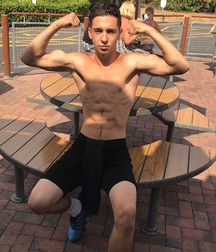 Hot Guys 17 60f9bd8e20489.jpg