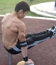 Muscle Boy: Tony 61338d83b5f77.jpg