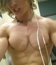 Hot Guys 18 613659281d29e.jpg