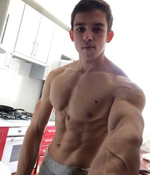 Hot Guys 18 6136597cb2527.jpg