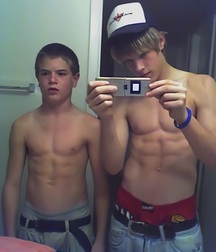 Hot Guys 18 613659a4ab22b.jpg