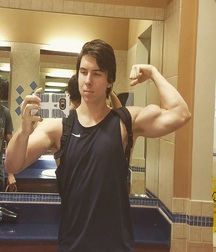 Hot Guys 18 613659a6b2ac9.jpg