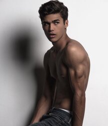 Hot Guys 20 614209d6a1d0c.jpg