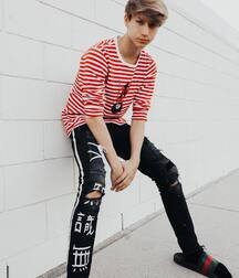 Hot Guys 24 6175bd3febbe5.jpg