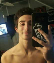 Hot Guys 28 61912f3721550.png