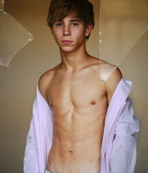 Hot Guys 28 61912f46f25de.jpg