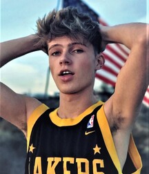 Hot Guys 29 6194b4c91d16f.jpg