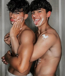 Hot Guys 30 619604f3bb02b.png