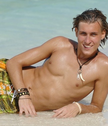 Hot Guys 32 619eaa5d1f1e0.jpg