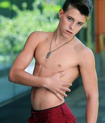 Hot Guys 35 61ad06768e979.jpg